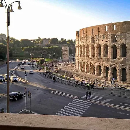 Colosseum Luxury شقة *