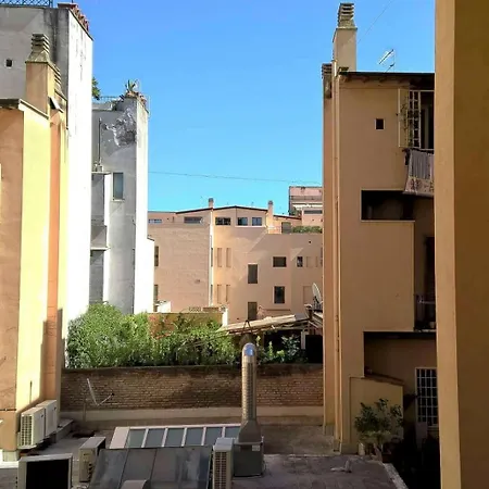 Colosseum Luxury Apartment Rome