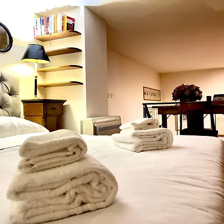 Colosseum Luxury Apartment Rome