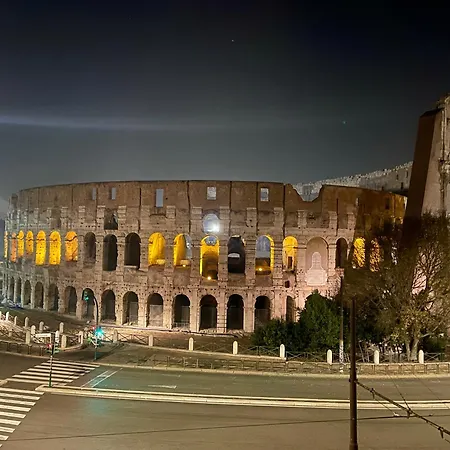 Colosseum Luxury Apartment Rome